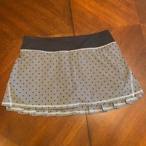 Lululemon tennis skirt size 8 reg